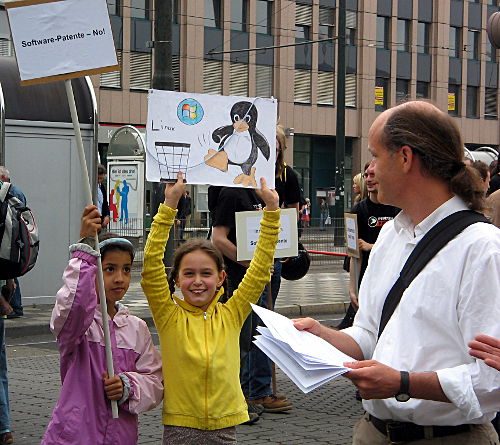 © www.mutbuergerdokus.de: Demonstration gegen Software-Patente 2007