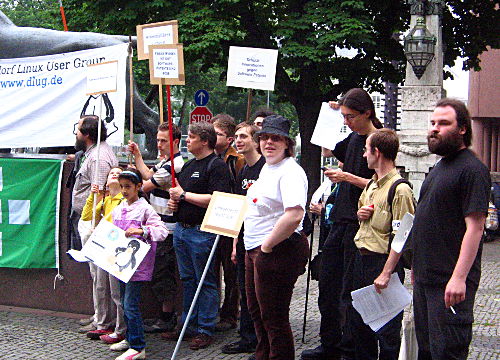 © www.mutbuergerdokus.de: Demonstration gegen Software-Patente 2007