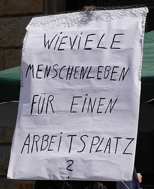 © www.mutbuergerdokus.de: 'Rheinmetall abrüsten' 2014