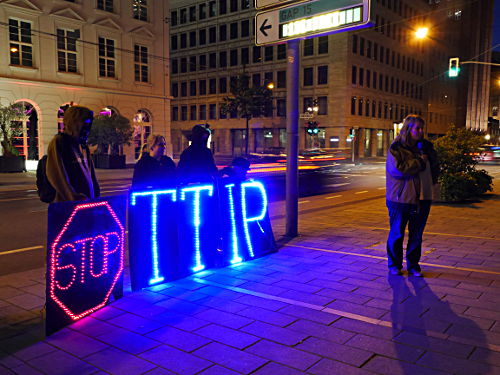 © www.mutbuergerdokus.de: 'Stop TTIP' 2014