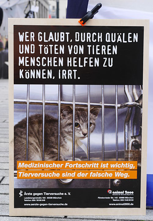 © www.mutbuergerdokus.de: Tierrechtsdemo 2014