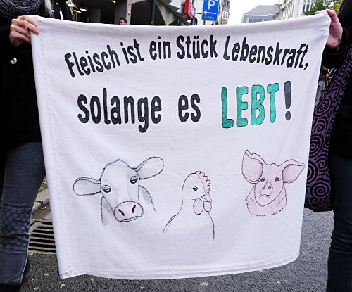 © www.mutbuergerdokus.de: Tierrechtsdemo 2014