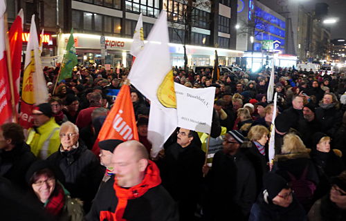 © www.mutbuergerdokus.de: 'Nodügida - Düsseldorf braucht kein Dügida'