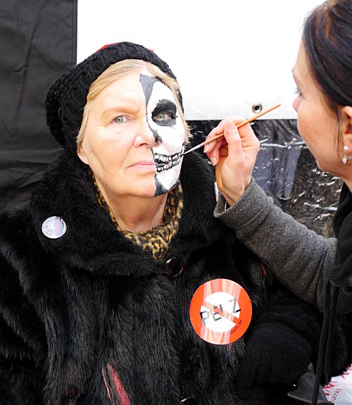 © www.mutbuergerdokus.de: Demonstration gegen Pelz 2015