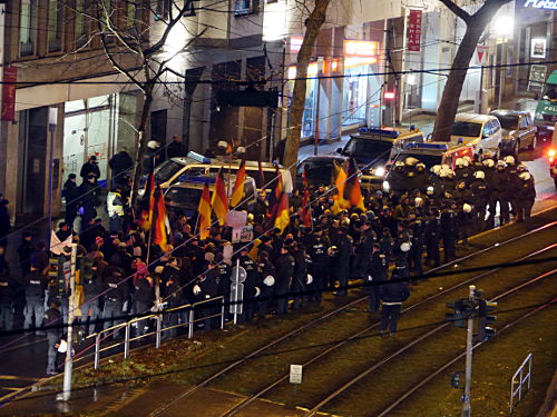 © www.mutbuergerdokus.de: 'Nodügida - Düsseldorf braucht kein Pegida'