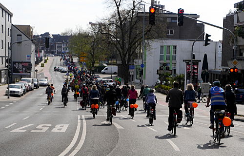 © www.mutbuergerdokus.de: 2. Mönchengladbacher Fahrradsternfahrt 2015