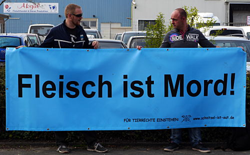 © www.mutbuergerdokus.de: 4. Mahnwache vor dem Schlachthof Viersen