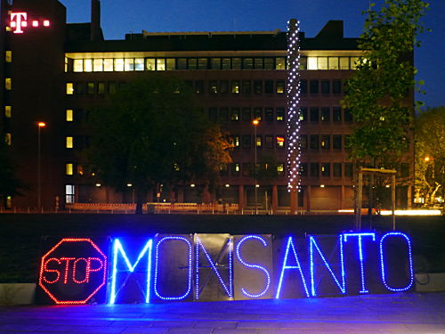 © www.mutbuergerdokus.de: Stop Monsanto