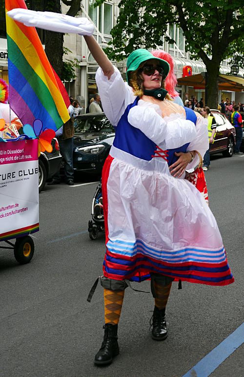 © www.mutbuergerdokus.de: Christopher Street Day Düsseldorf 2015