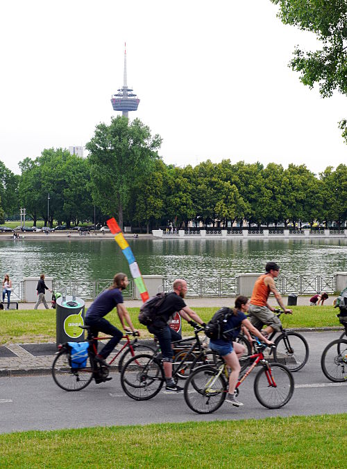 © www.mutbuergerdokus.de: 5 Jahre Critical Mass Köln