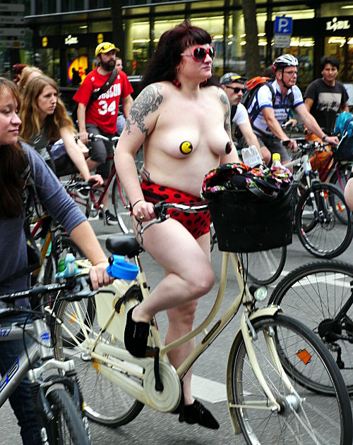 © www.mutbuergerdokus.de: 5 Jahre Critical Mass Köln