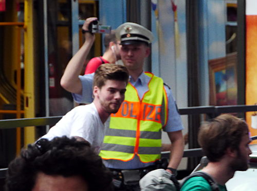 © www.mutbuergerdokus.de: 5 Jahre Critical Mass Köln