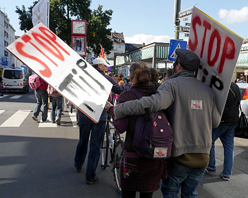 © www.mutbuergerdokus.de: Stop TTIP Ddorf 2015