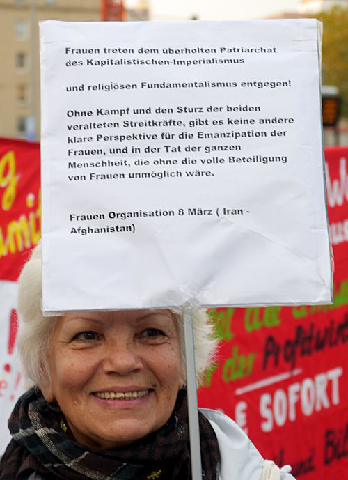 © www.mutbuergerdokus.de: Bundesweite Montagsdemo Düsseldorf