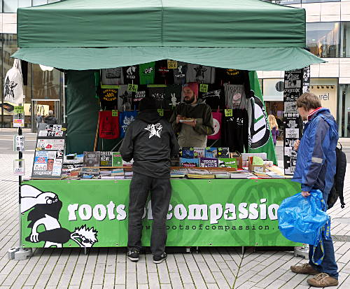 © www.mutbuergerdokus.de: Tierrechtsdemonstration Düsseldorf 2015