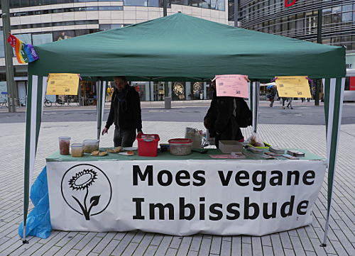 © www.mutbuergerdokus.de: Tierrechtsdemonstration Düsseldorf 2015