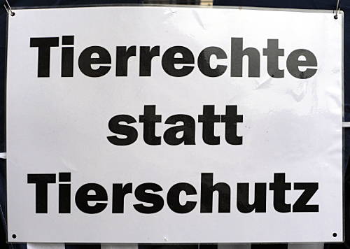 © www.mutbuergerdokus.de: Tierrechtsdemonstration Düsseldorf 2015