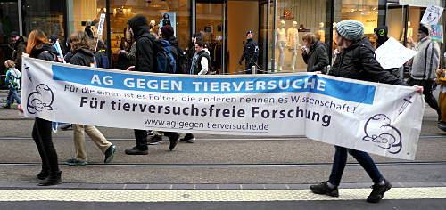 © www.mutbuergerdokus.de: Tierrechtsdemonstration Düsseldorf 2015