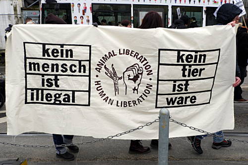 © www.mutbuergerdokus.de: Tierrechtsdemonstration Düsseldorf 2015