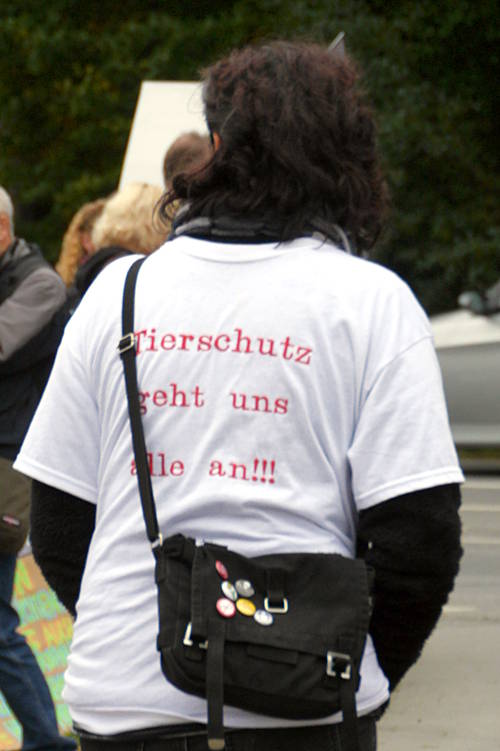 © www.mutbuergerdokus.de: Schlachthof-Mahnwache Tönnies