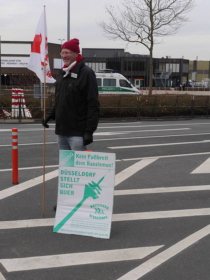 © www.mutbuergerdokus.de: 'Protest gegen AfD'