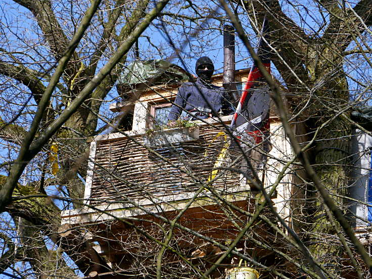 © www.mutbuergerdokus.de: Hambacher Forst