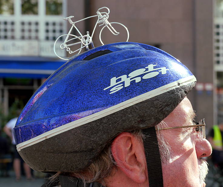 © www.mutbuergerdokus.de: 'Fahrradsternfahrt NRW'