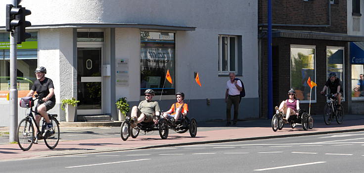 © www.mutbuergerdokus.de: 'Fahrradsternfahrt NRW'