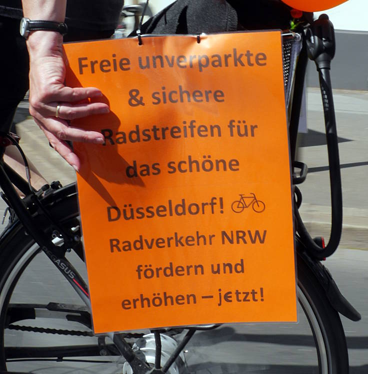 © www.mutbuergerdokus.de: 'Fahrradsternfahrt NRW'