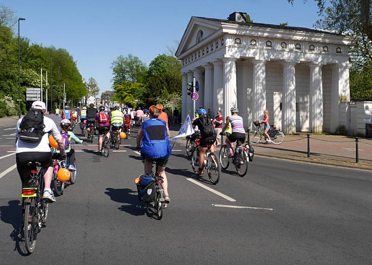 © www.mutbuergerdokus.de: 'Fahrradsternfahrt NRW'