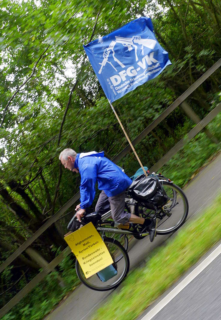 © www.mutbuergerdokus.de: 'FriedensFahrradtour NRW'