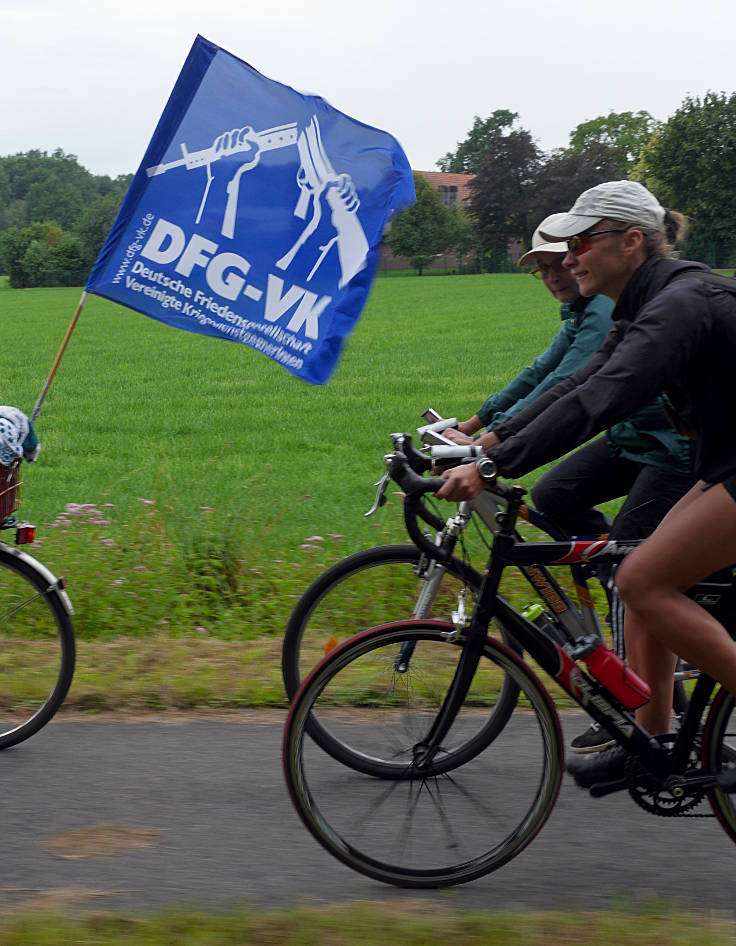 © www.mutbuergerdokus.de: 'FriedensFahrradtour NRW'