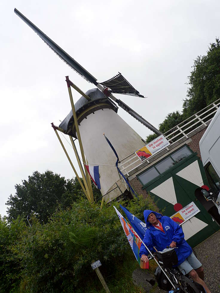 © www.mutbuergerdokus.de: 'FriedensFahrradtour NRW'