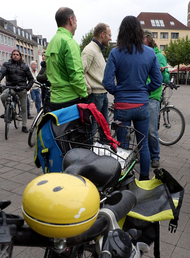 © www.mutbuergerdokus.de: 'Critical Mass Düren'