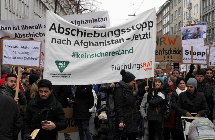 © www.mutbuergerdokus.de: Protest gegen Afghanistan-Abschiebung
