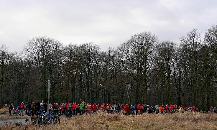 © www.mutbuergerdokus.de: 'Rote Linie Aktion. Sei die Rote Linie!'