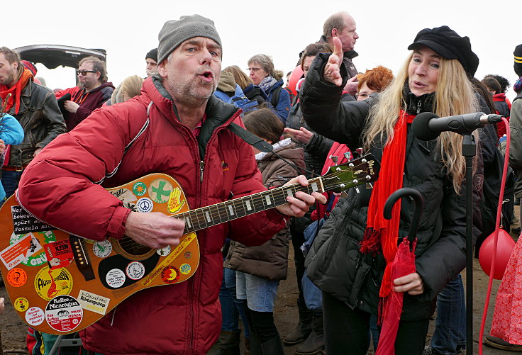 © www.mutbuergerdokus.de: 'Rote Linie Aktion. Sei die Rote Linie!'