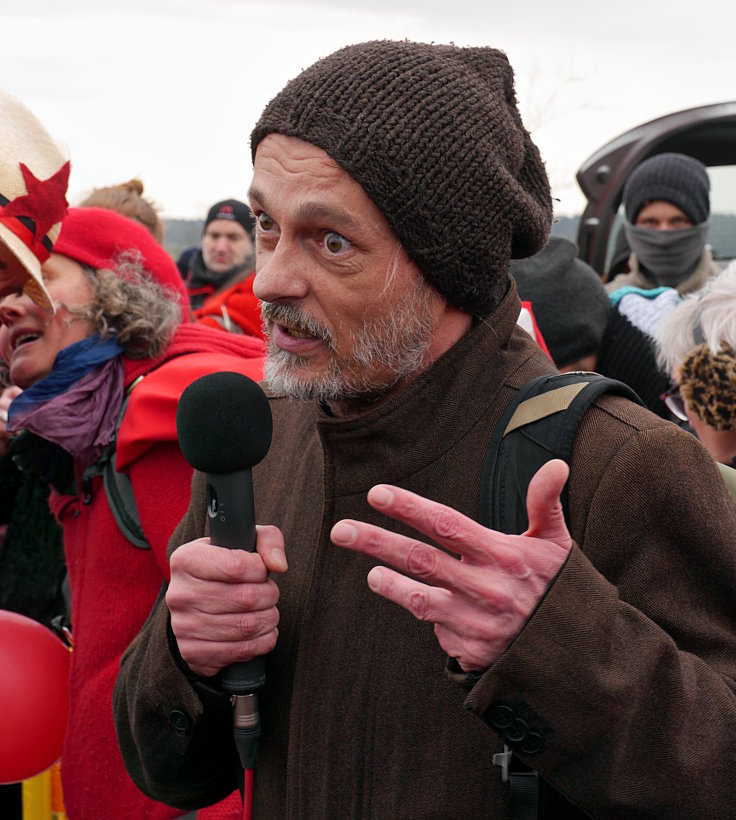 © www.mutbuergerdokus.de: 'Rote Linie Aktion. Sei die Rote Linie!'