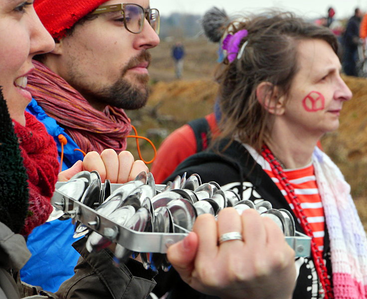 © www.mutbuergerdokus.de: 'Rote Linie Aktion. Sei die Rote Linie!'