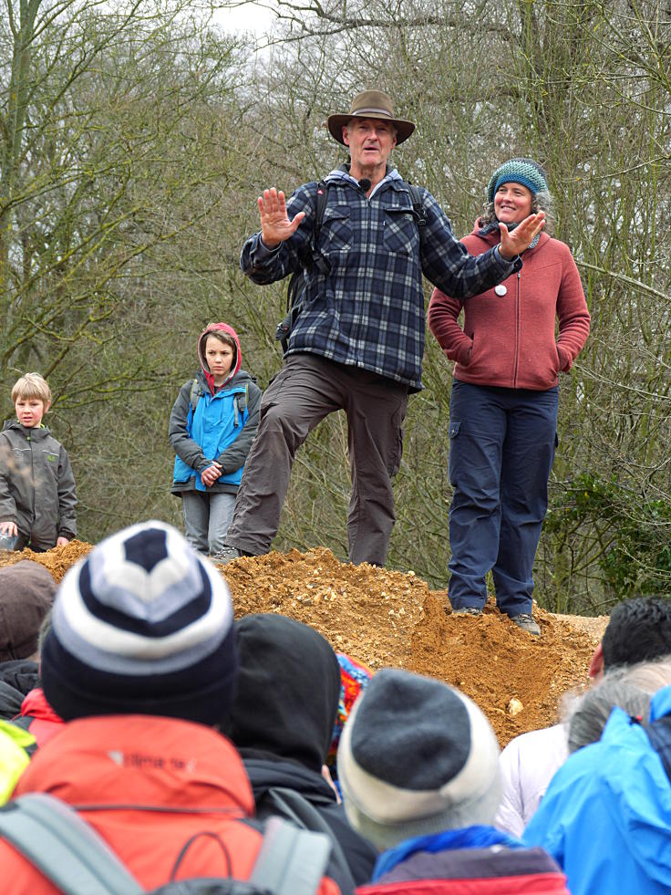 © www.mutbuergerdokus.de: Waldführung durch den Hambacher Forst