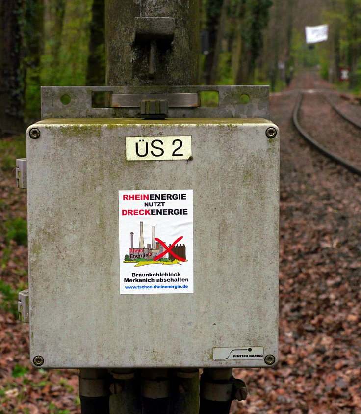 © www.mutbuergerdokus.de: Zugblockade im Kölner Stadtwald