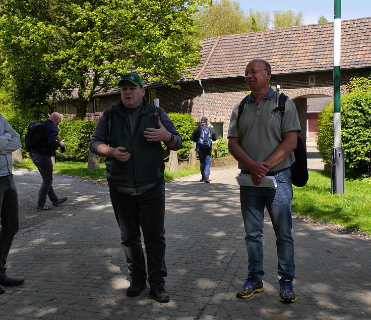 © www.mutbuergerdokus.de: Verheizte Heimat - Wie Dörfer dem Tagebau Garzweiler II weichen müssen