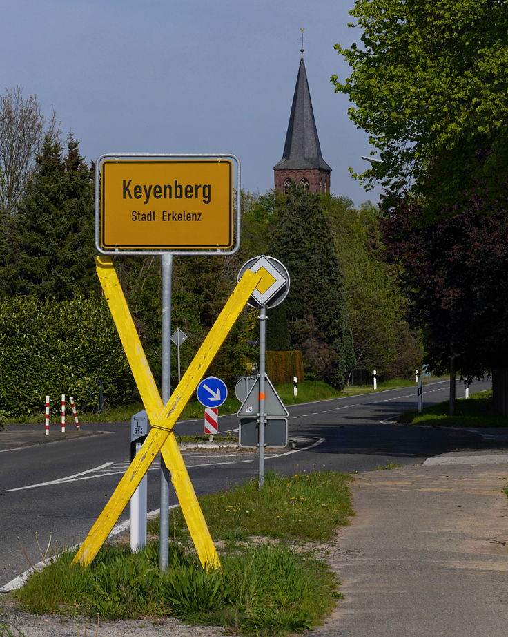 © www.mutbuergerdokus.de: Verheizte Heimat - Wie Dörfer dem Tagebau Garzweiler II weichen müssen