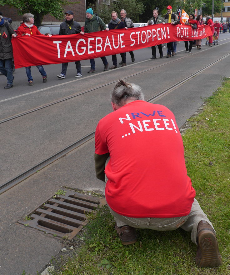 © www.mutbuergerdokus.de: 'Braunkohlentagebaue stoppen - Rote Linien für Garzweiler und Hambach'