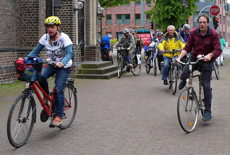 © www.mutbuergerdokus.de: 'Fahrrad*Sternfahrt NRW'