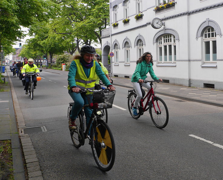 © www.mutbuergerdokus.de: 'Fahrrad*Sternfahrt NRW'