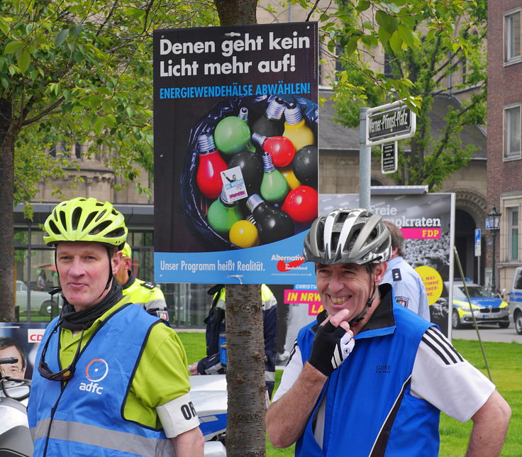 © www.mutbuergerdokus.de: 'Fahrrad*Sternfahrt NRW'
