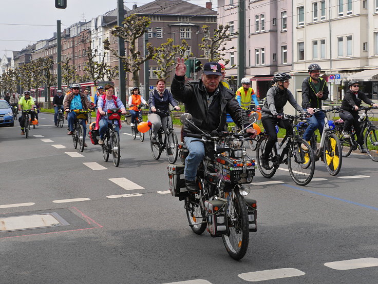 © www.mutbuergerdokus.de: 'Fahrrad*Sternfahrt NRW'