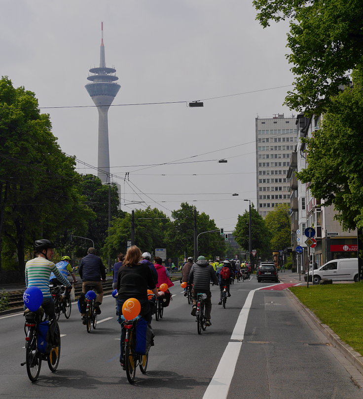 © www.mutbuergerdokus.de: 'Fahrrad*Sternfahrt NRW'