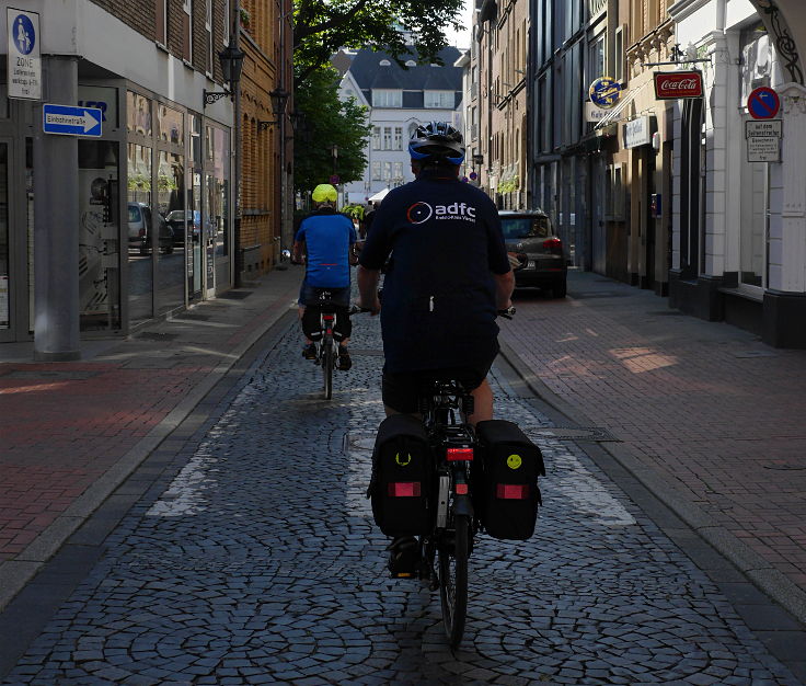 © www.mutbuergerdokus.de: Kölner Fahrrad-Sternfahrt